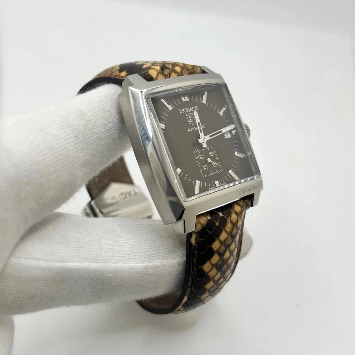 Montre TAG HEUER "Monaco Calibre 6" en acier inoxydable et cuir - Castafiore