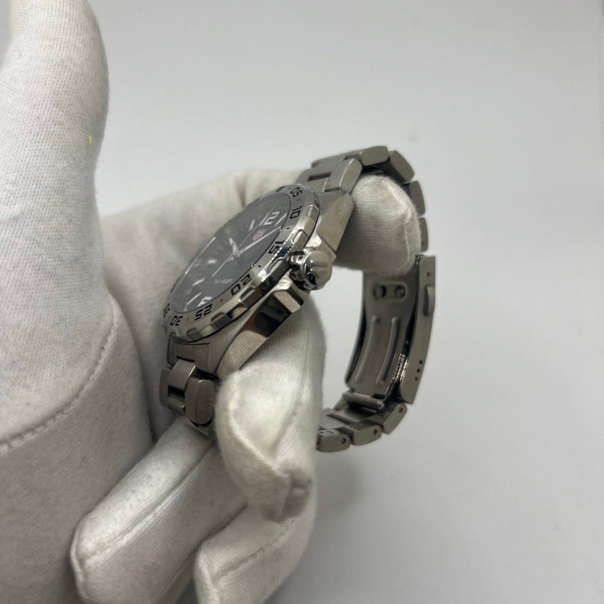 Montre TAG HUER "Formula 1 Quatrz" en acier - Castafiore