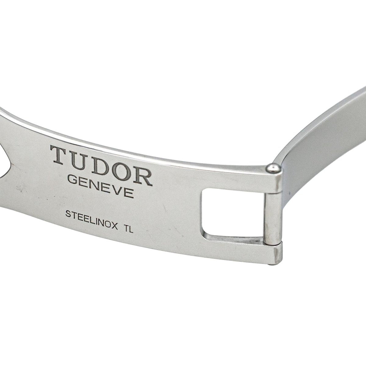 Montre TUDOR "Black Bay" en acier - Castafiore