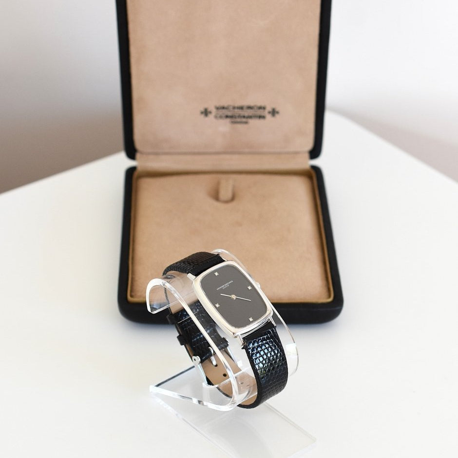 Montre VACHERON CONSTANTIN en or blanc, acier, cuir, onyx et diamants - Castafiore