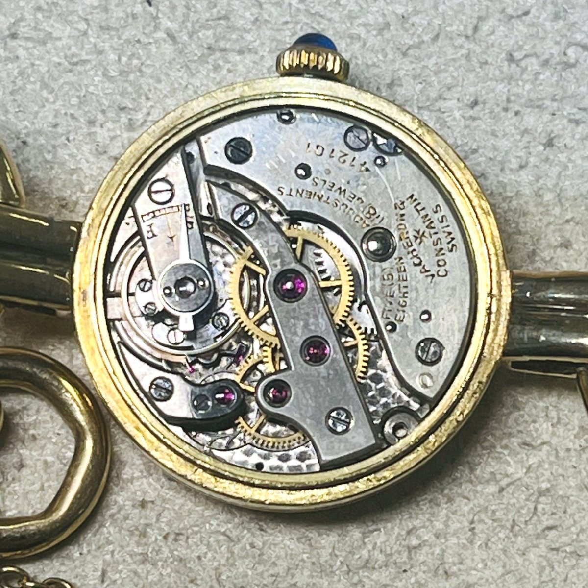 Montre VACHERON CONSTANTIN en or jaune - Castafiore