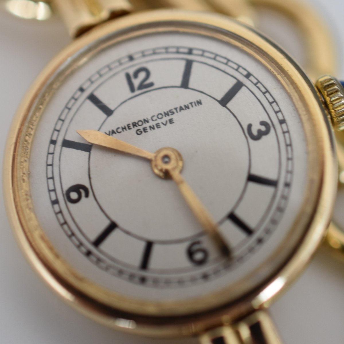 Montre VACHERON CONSTANTIN en or jaune - Castafiore