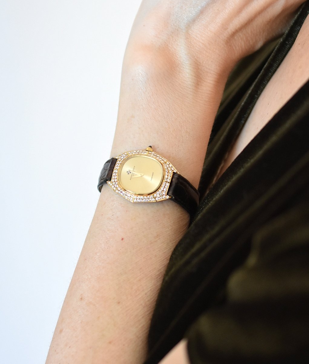Montre VACHERON CONSTANTIN POUR CHAUMET en or jaune, cuir et diamants - Castafiore