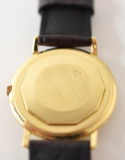 Montre VACHERON&CONSTANTIN Modèle Patrimony Réf. 6903 en or jaune 18 carats, Cal. K1002/2, Années 1960. - Castafiore