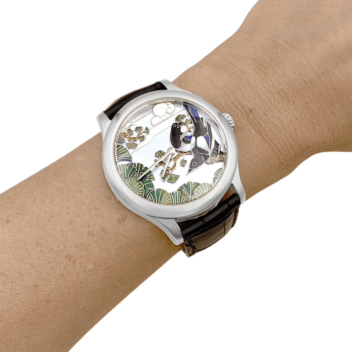 Montre VAN CLEEF & ARPELS "Midnight Palais de la Chance Pies Décor" en or blanc, nacre, émail et cuir - Castafiore