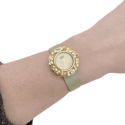 Watch Van Cleef & Arpels, "Tess", yellow gold and diamonds.
