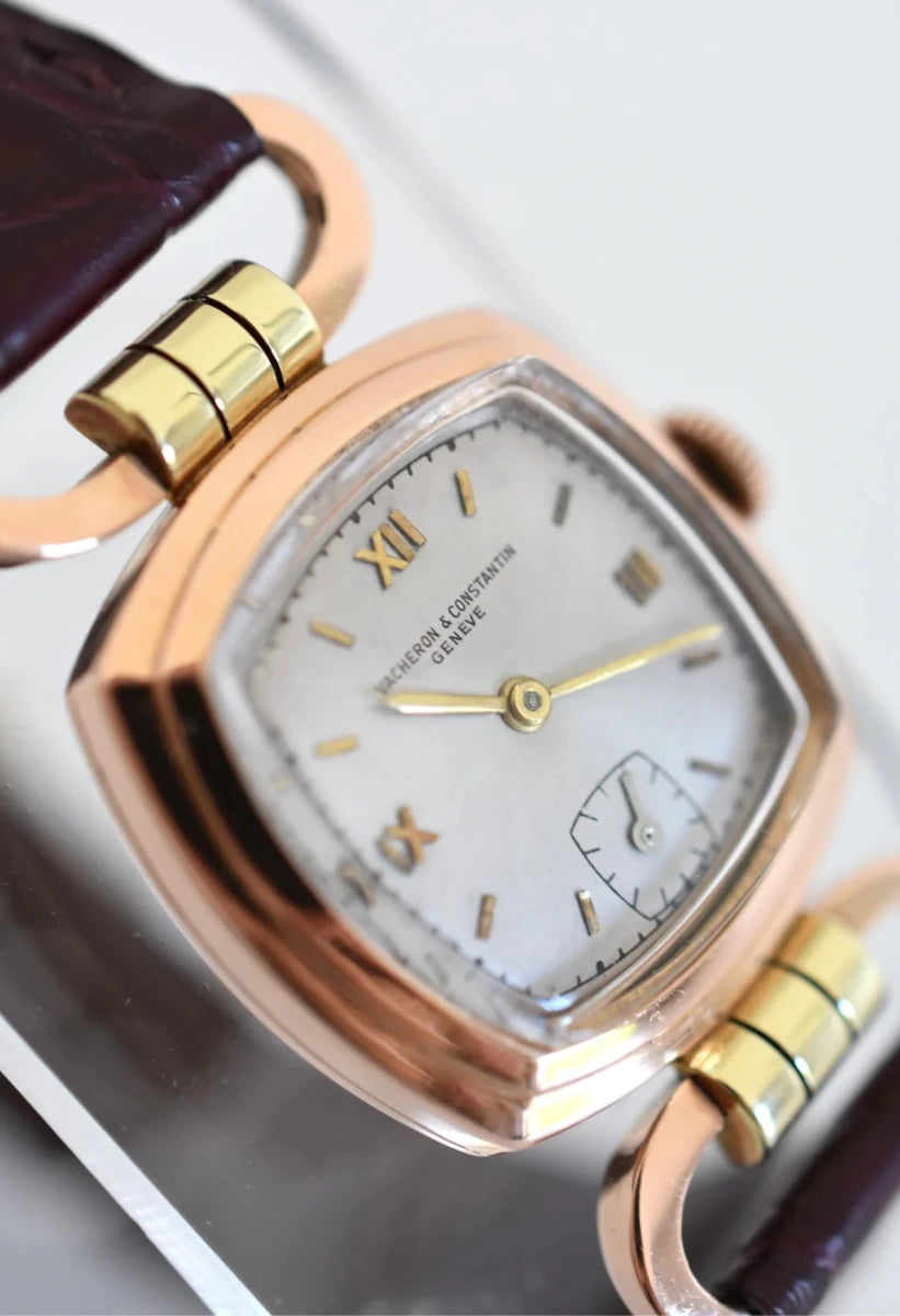 Montre VANCHERON & CONSTANTIN "Étrier" en or rose et cuir - Castafiore