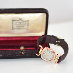Montre VANCHERON & CONSTANTIN "Étrier" en or rose et cuir - Castafiore
