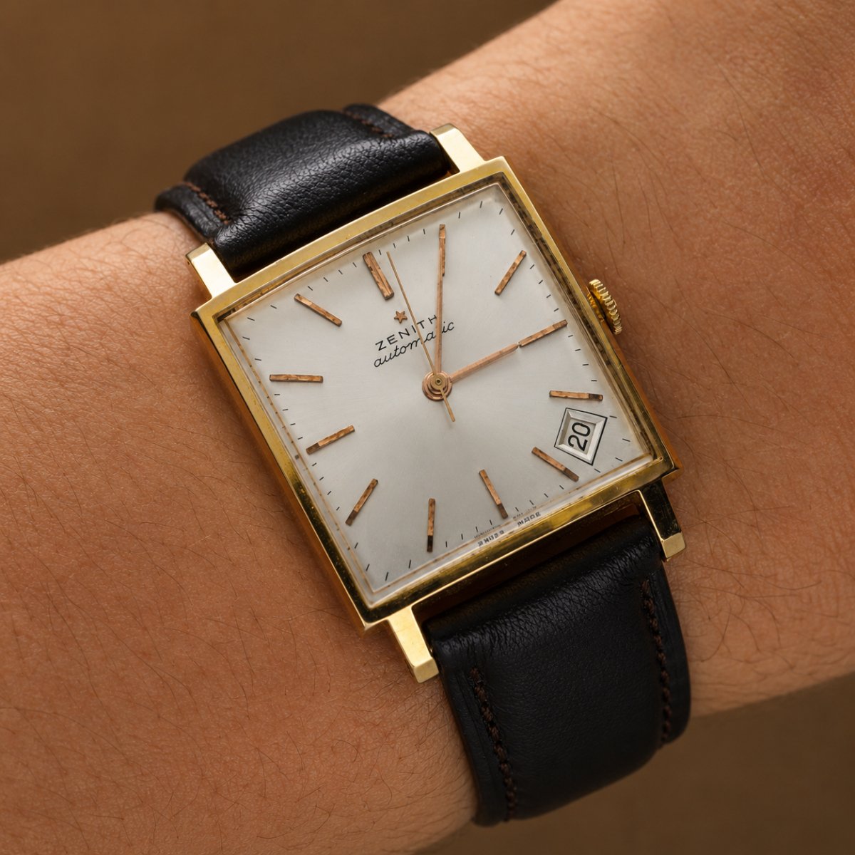 Montre ZENITH "Square" en laminé - Castafiore