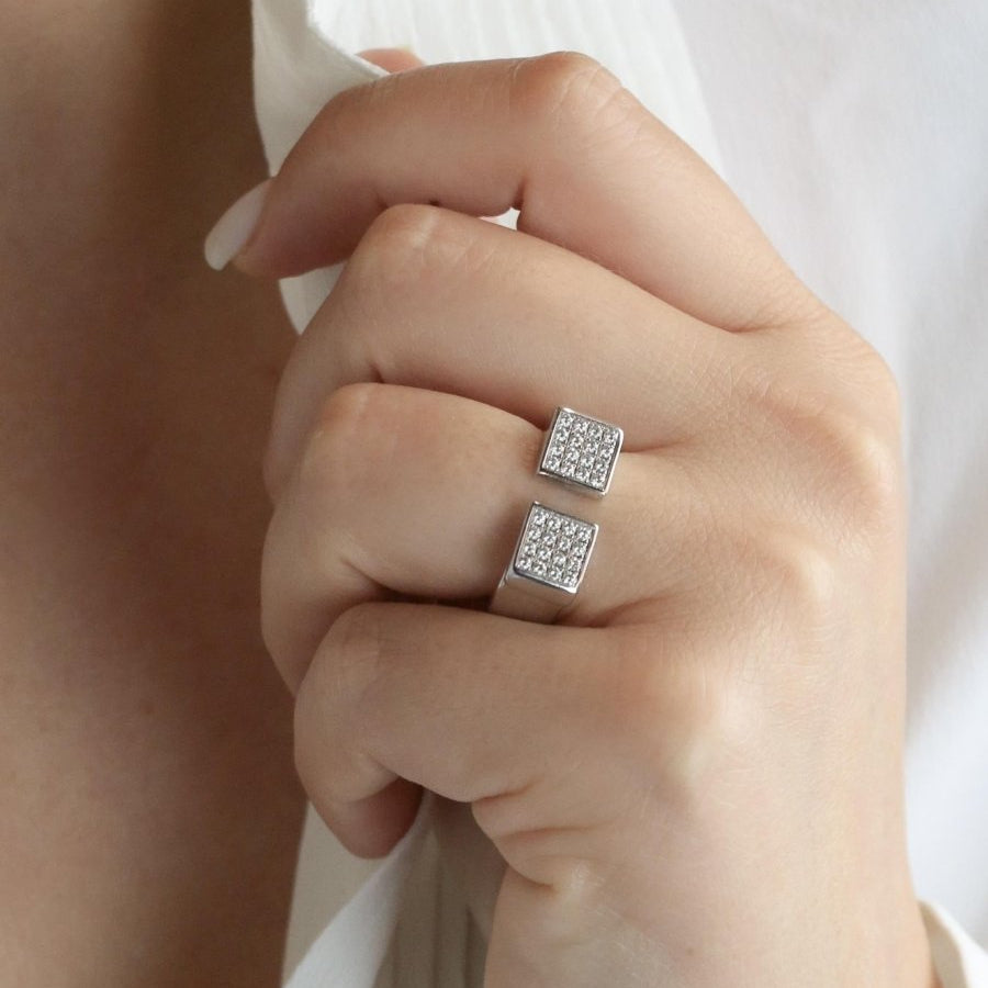 OMEGA Bague chevalière My Choice or blanc diamants - Castafiore