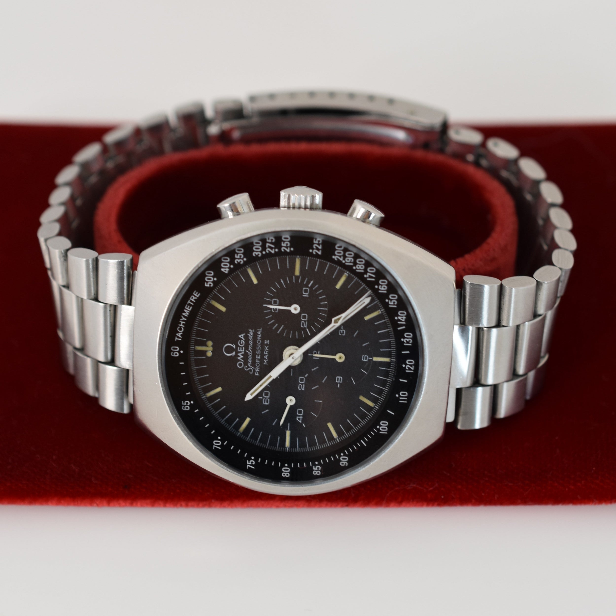 Montre OMEGA Speedmaster en acier