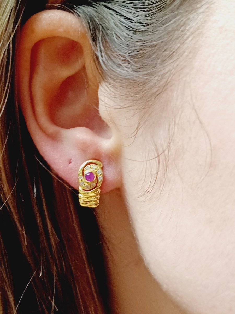 Paire De Boucle d'Oreille En Or, rubis et diamants - Castafiore