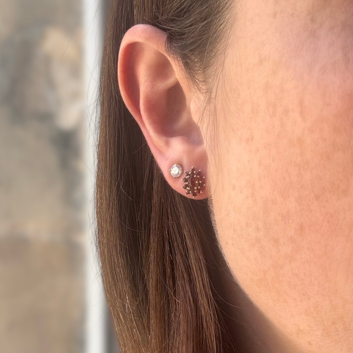 Paire de boucles d'oreilles aux grenats - Castafiore