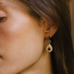 Paire de boucles d'oreilles en or jaune, diamants et rubis - Castafiore