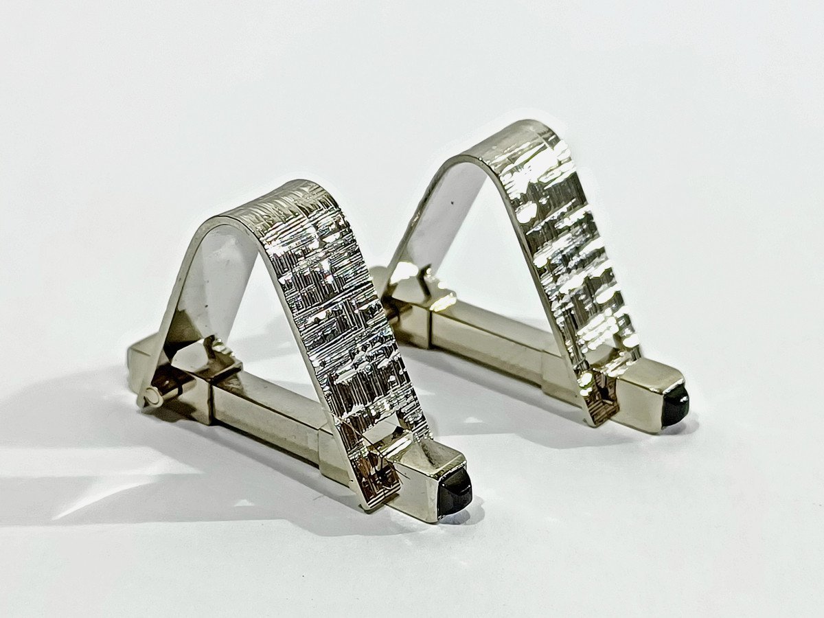 Paire De Boutons De Manchette En Or Blanc Et Saphirs - Castafiore