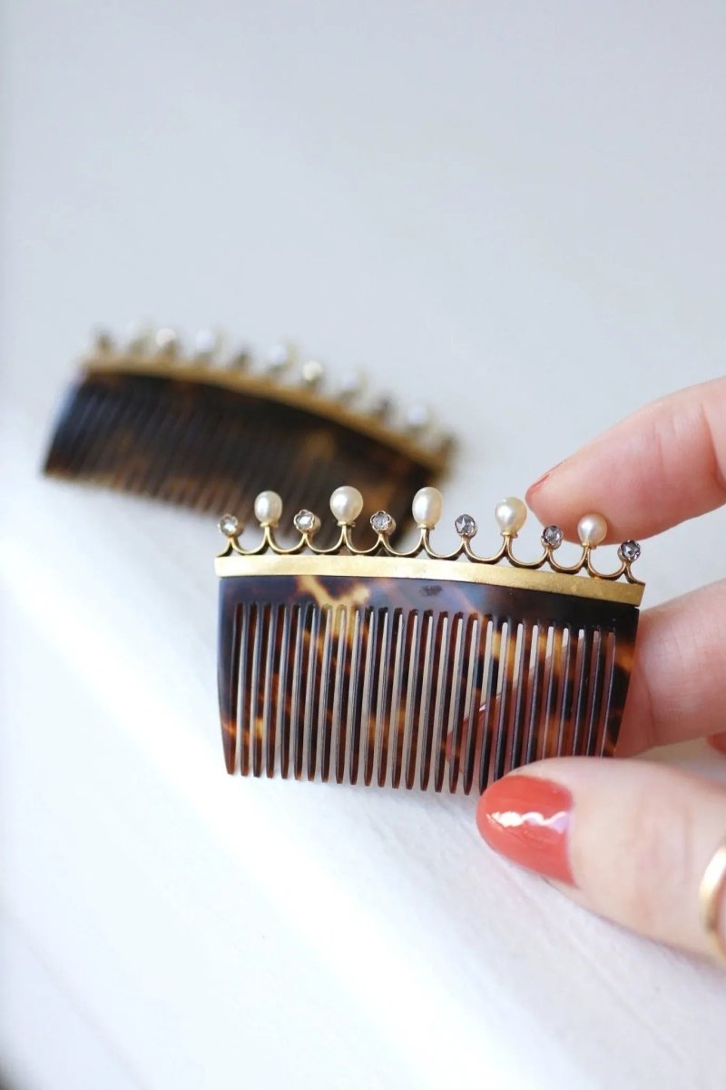 Paire de Peignes Diamants et Perles Fines sur Or - Castafiore