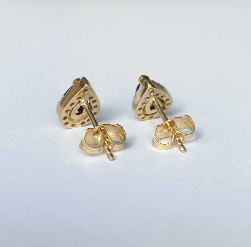 Paire de puces d'oreilles en or Gris et jaune 18k saphirs et diamants - Castafiore