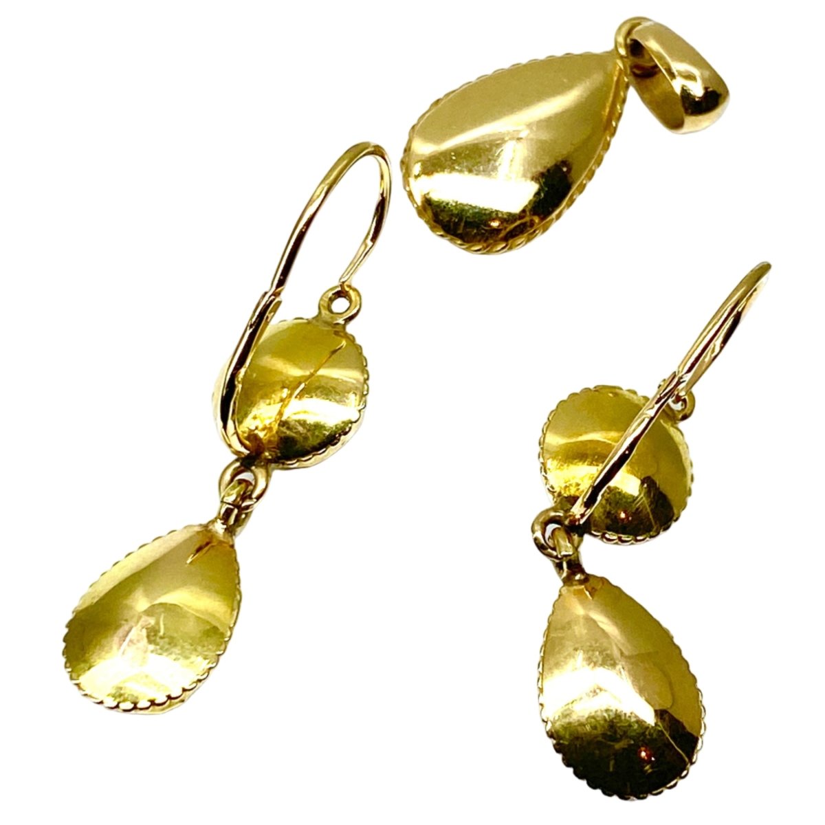 Parure Boucles d'oreilles Dormeuses et Pendentif - Castafiore