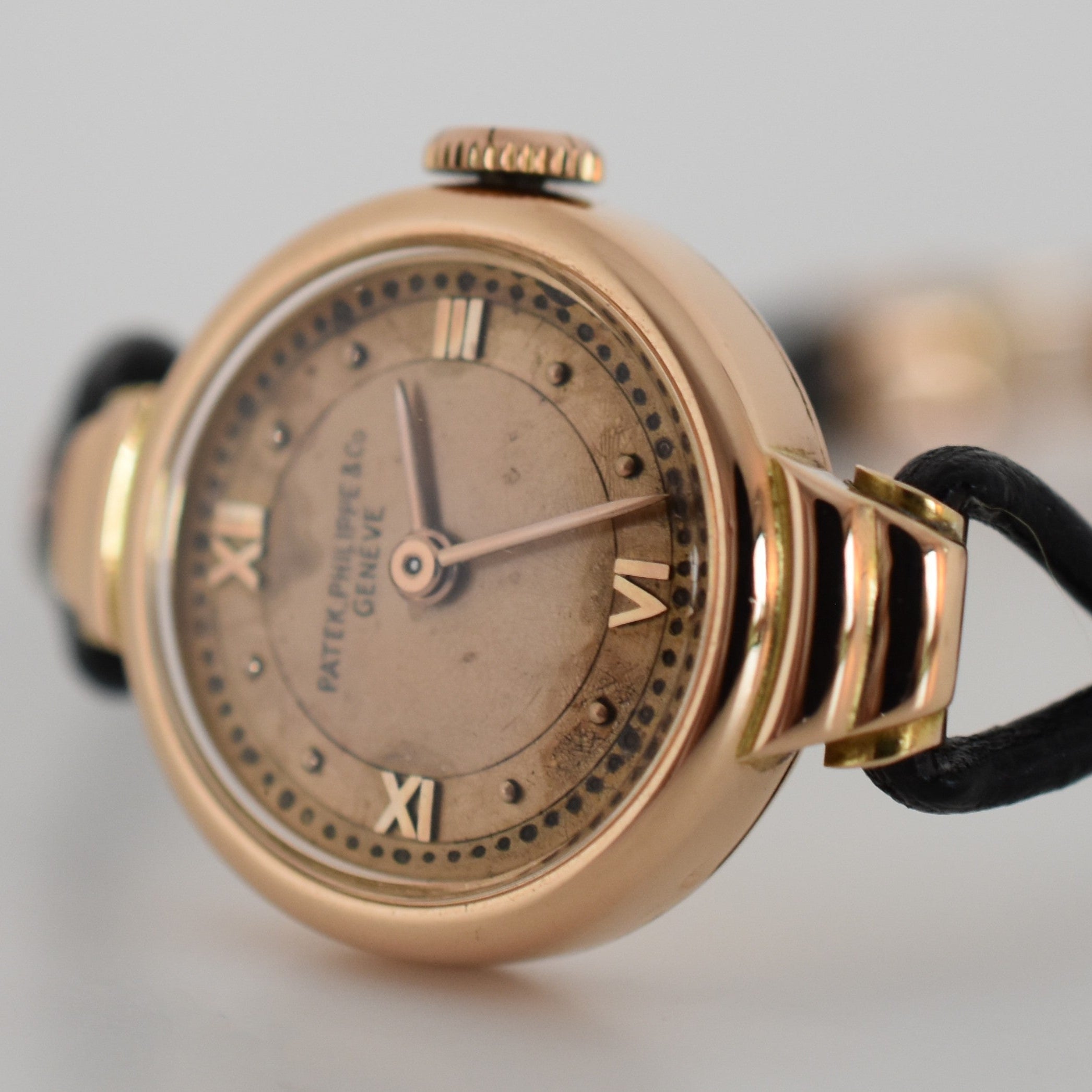 Patek Philippe montre de dame or rose 18 carats (750/000), circa 1942 - Castafiore