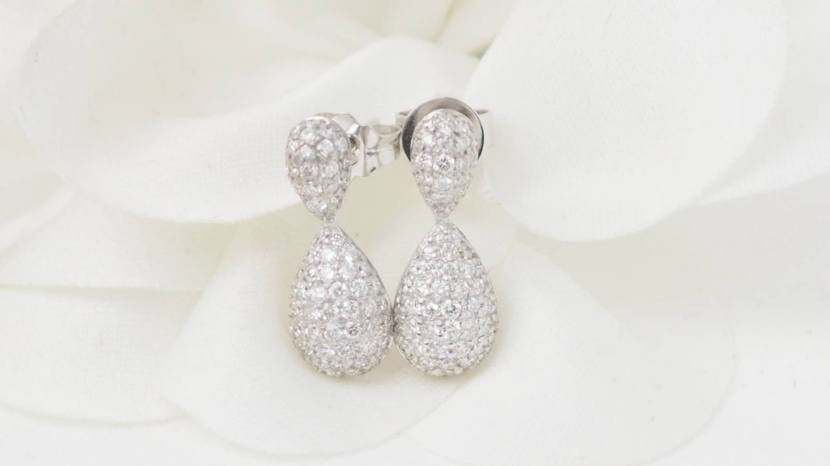 Pendants d'oreilles en or blanc et diamants - Castafiore