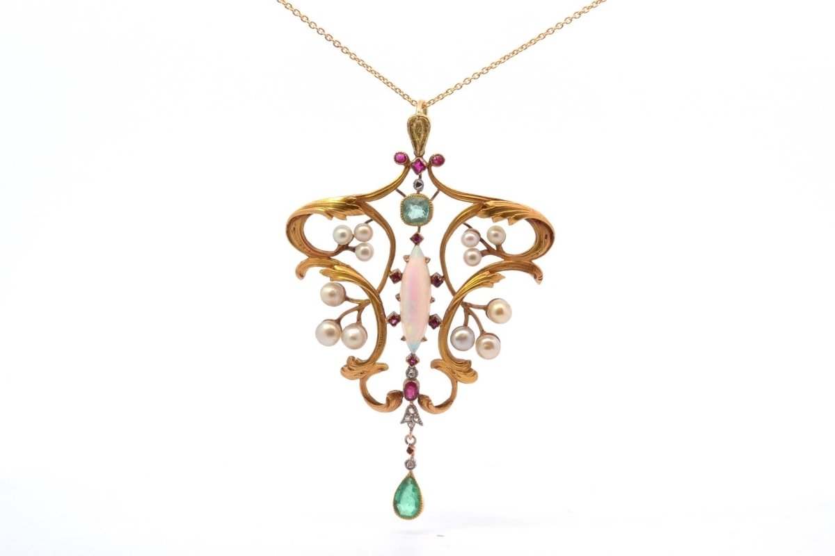 Pendentif ancien art nouveau Opale, perles fines, émeraudes et rubis - Castafiore