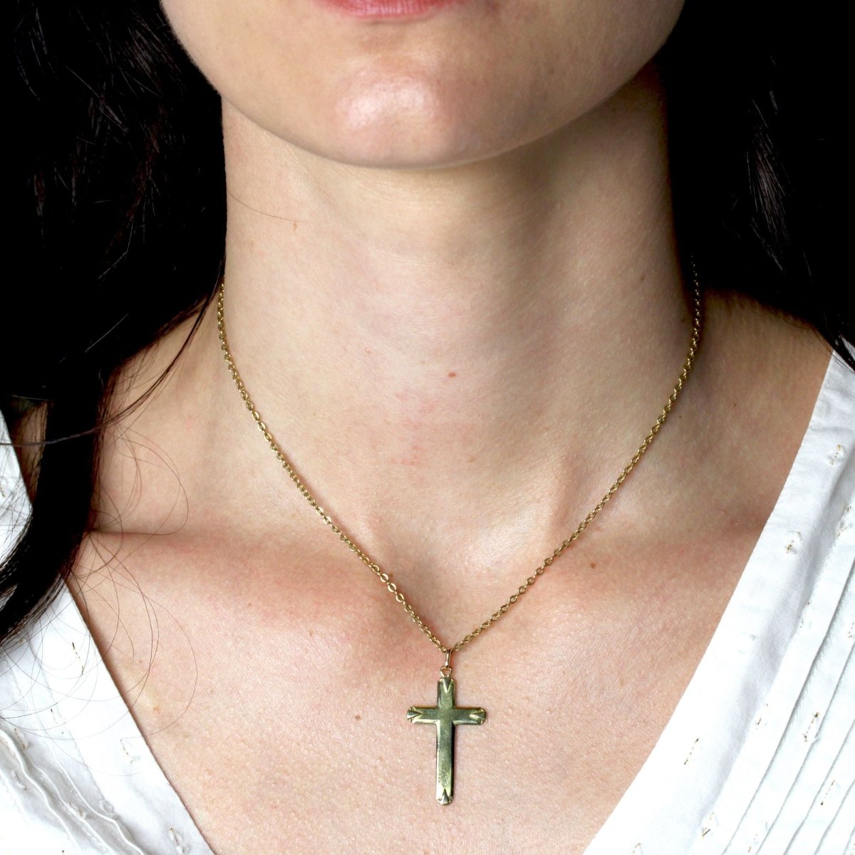 Pendentif ANCIEN Croix en or jaune - Castafiore