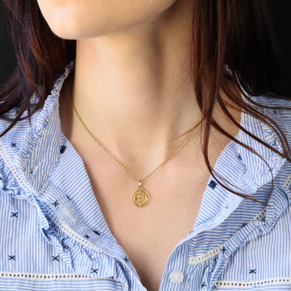 Antique gold pendant number 13