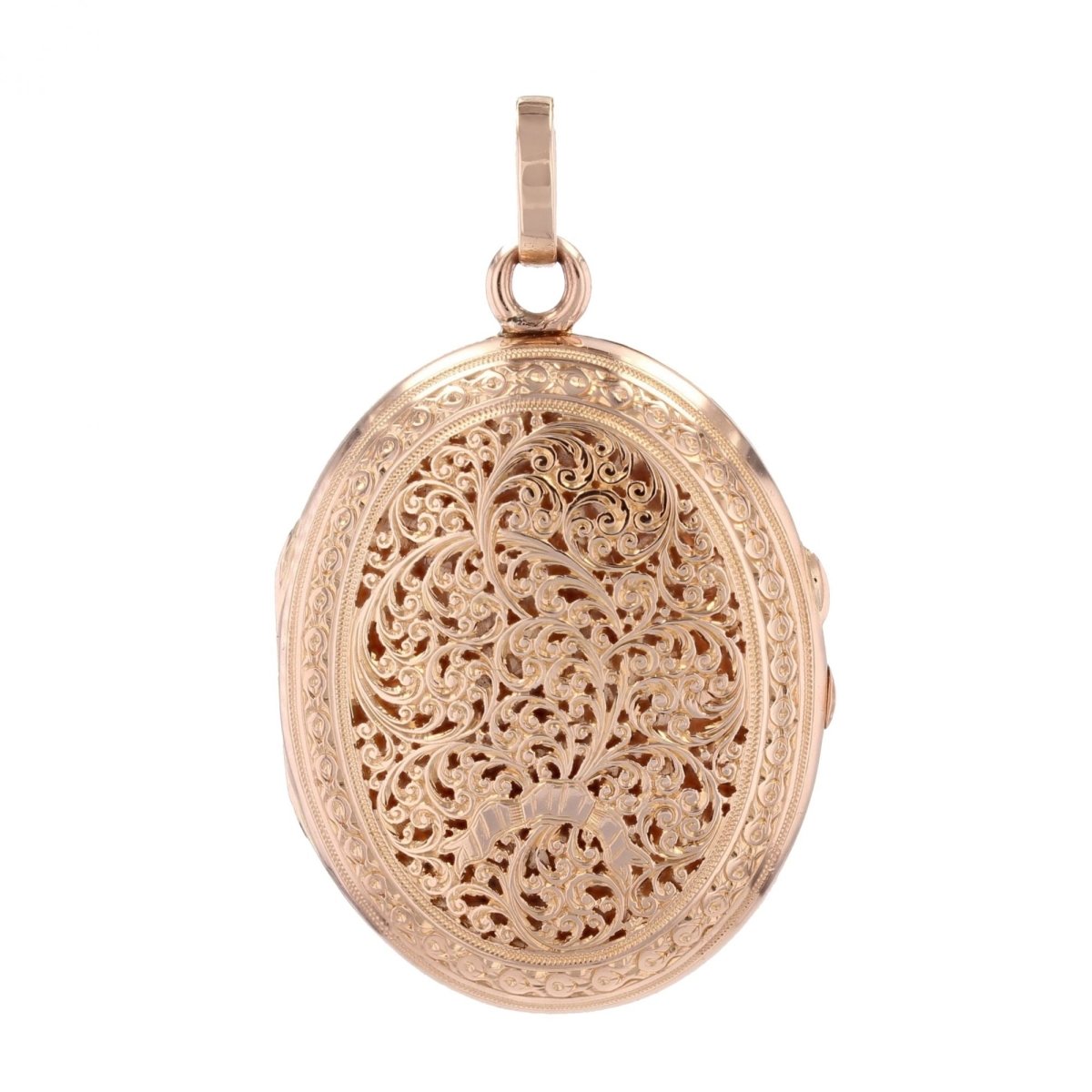 Pendentif ANCIEN Médaillon repercé en or rose - Castafiore