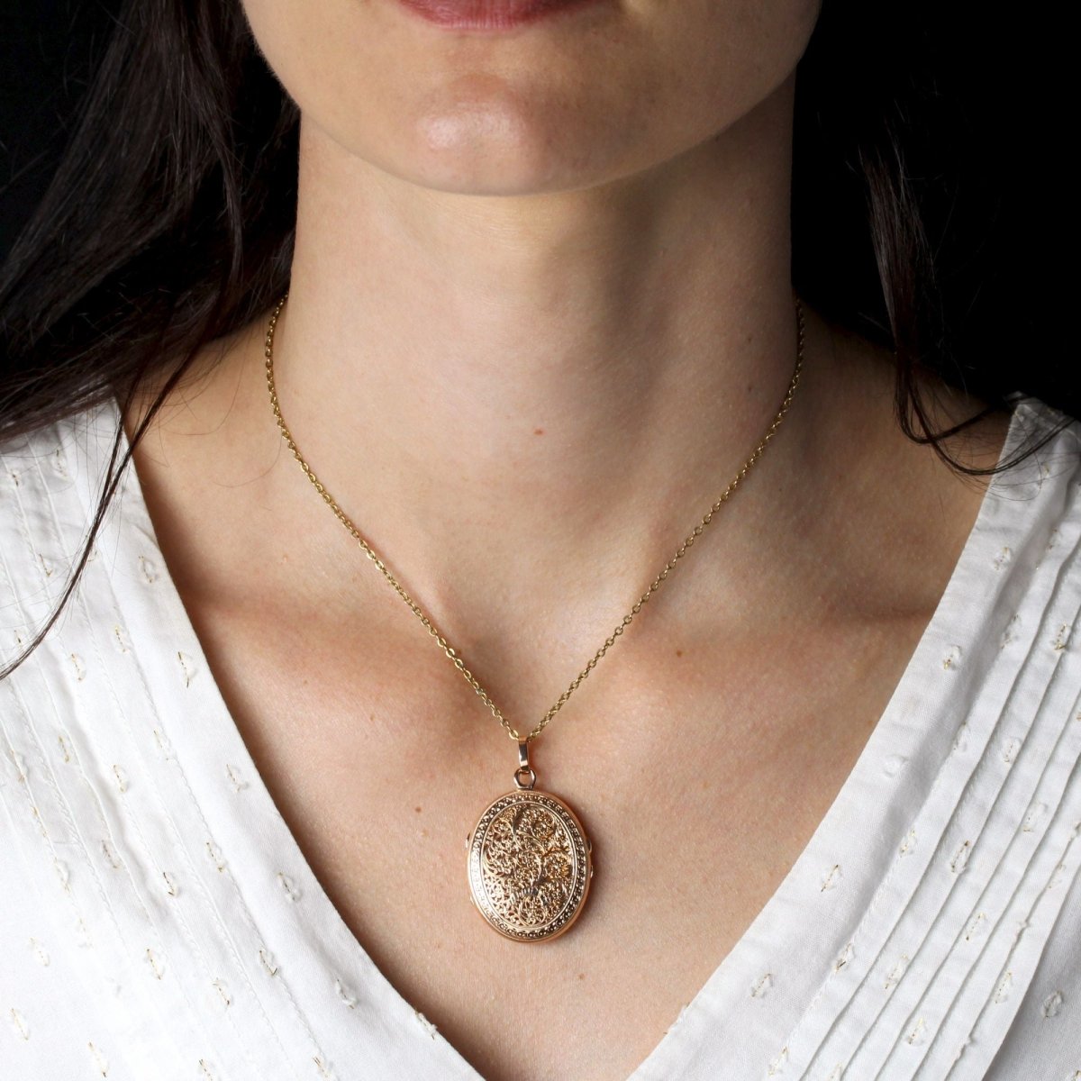 Pendentif ANCIEN Médaillon repercé en or rose - Castafiore