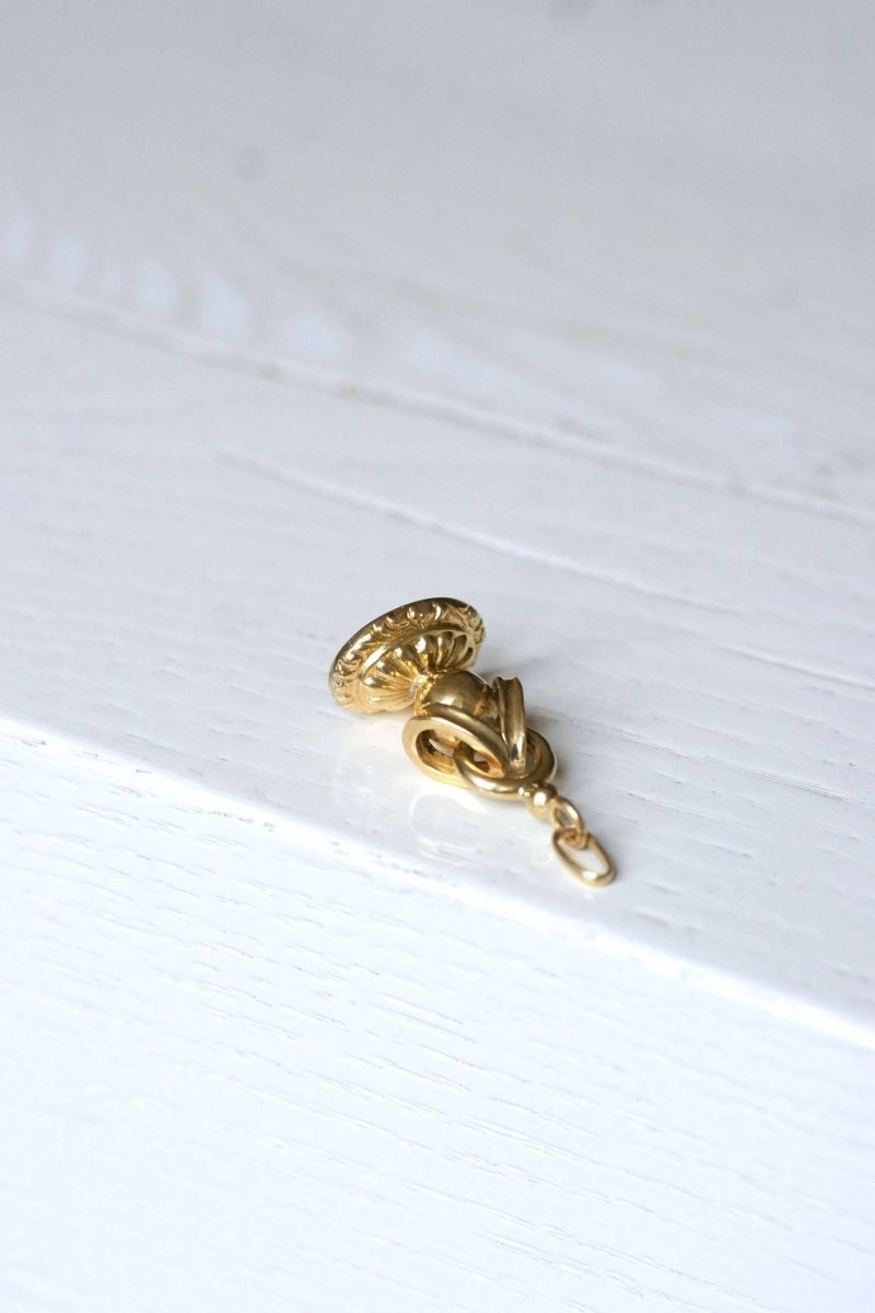 Pendentif ancien sceau cachet victorien en or jaune - Castafiore