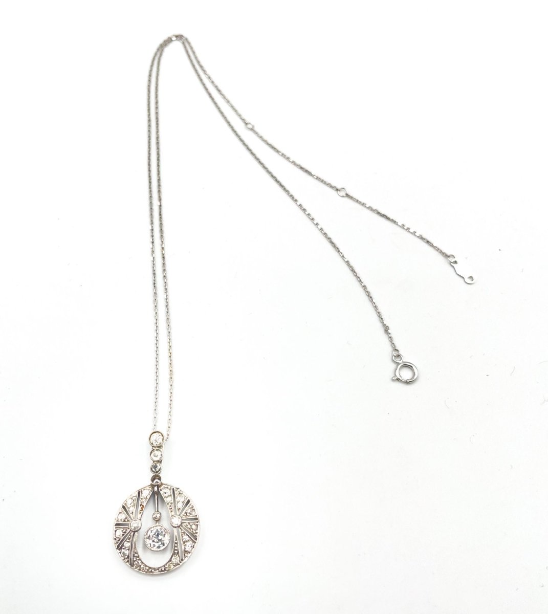 Pendentif Apolline Art Deco en diamants - Castafiore