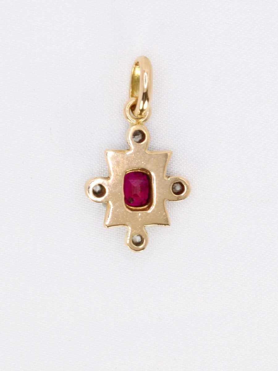 Pendentif Art Deco or jaune diamants rubis - Castafiore