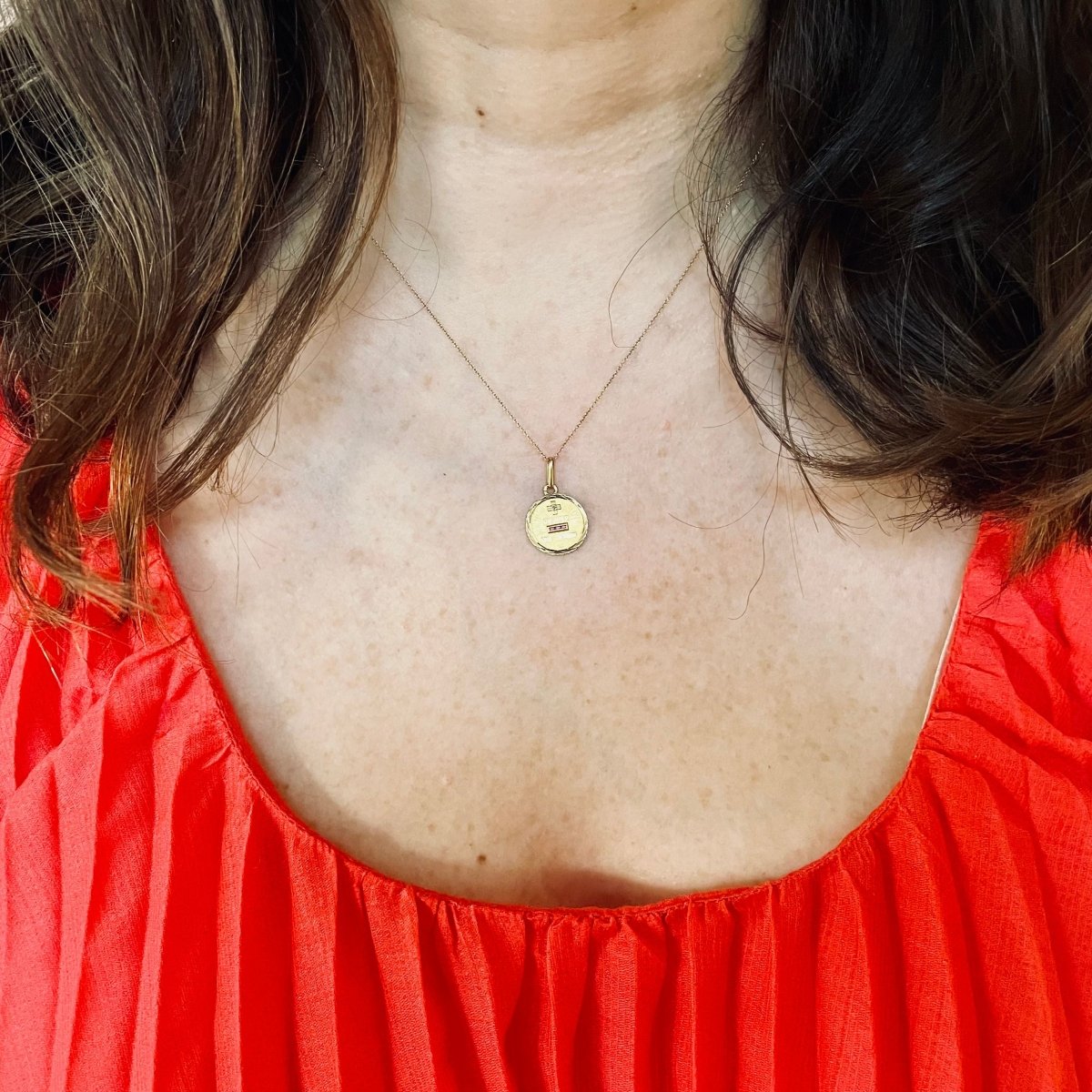 Pendentif AUGIS en or jaune, rubis et diamants - Castafiore