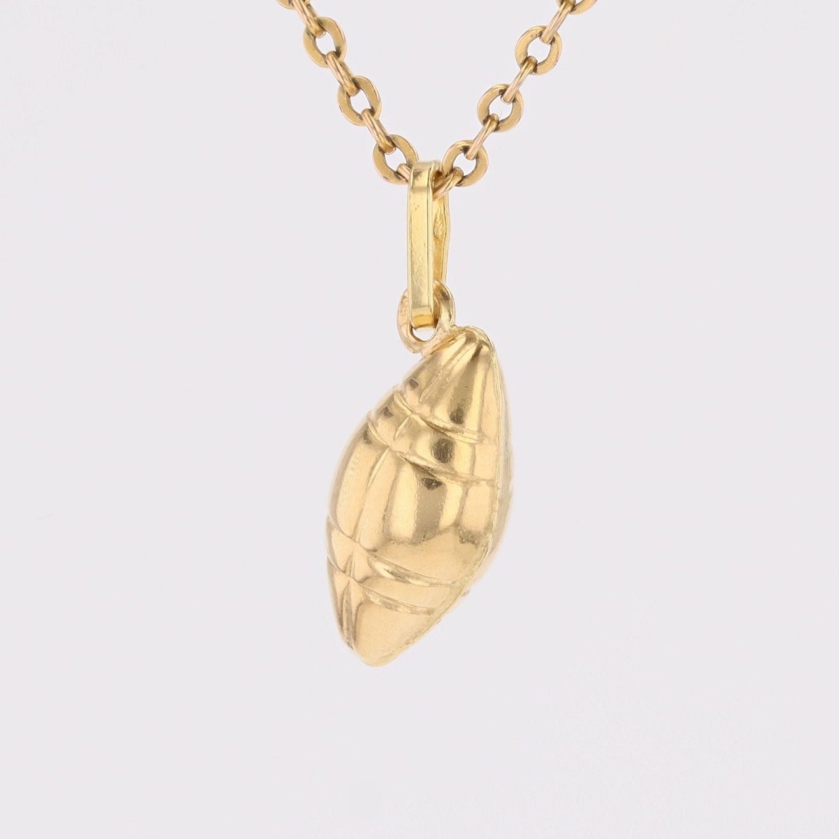 Pendant yellow gold american soccer