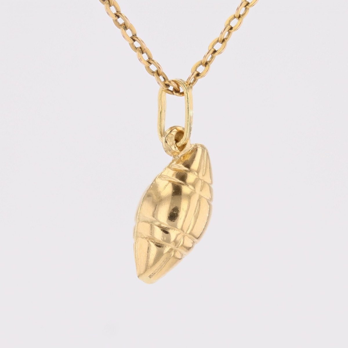 Pendant yellow gold american soccer