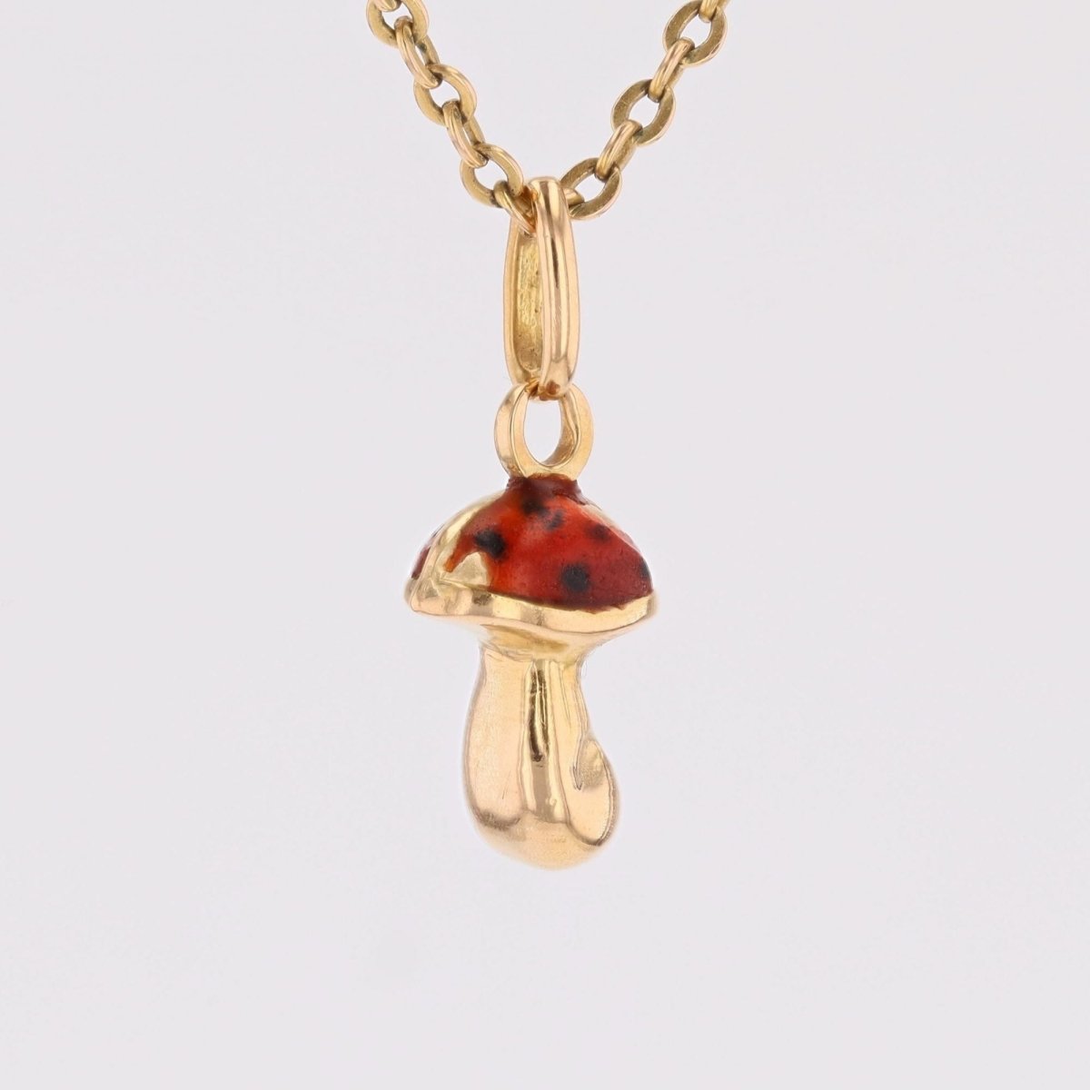 Pendant charm yellow gold enameled mushroom
