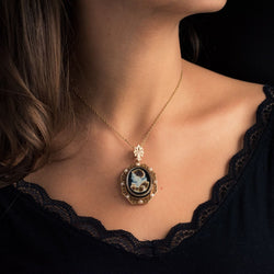 Pendentif - Broche Aucoc Camée ancien et ses perles - Castafiore