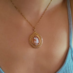Pendentif Camée danseuse en or jaune - Castafiore
