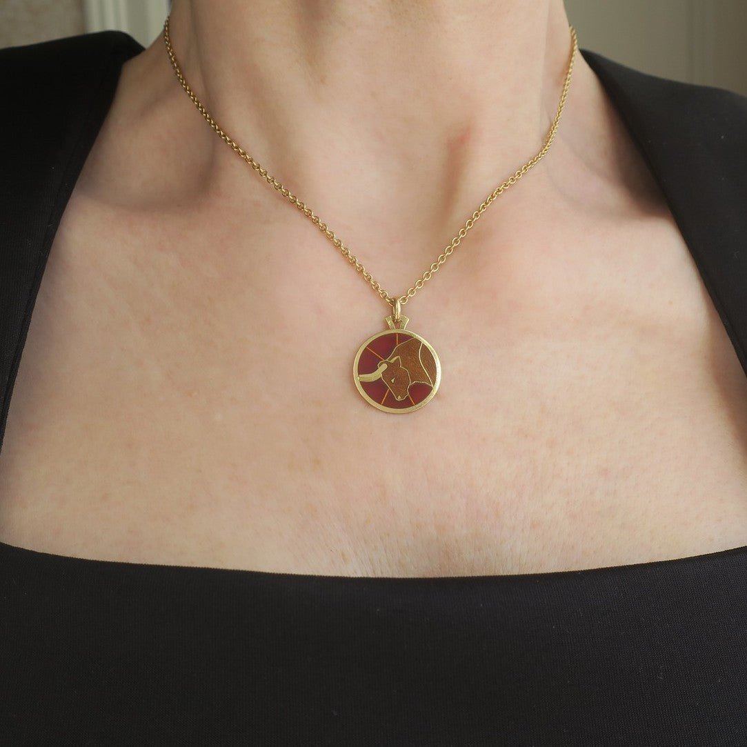 Pendentif CARTIER en or jaune et émail - Castafiore