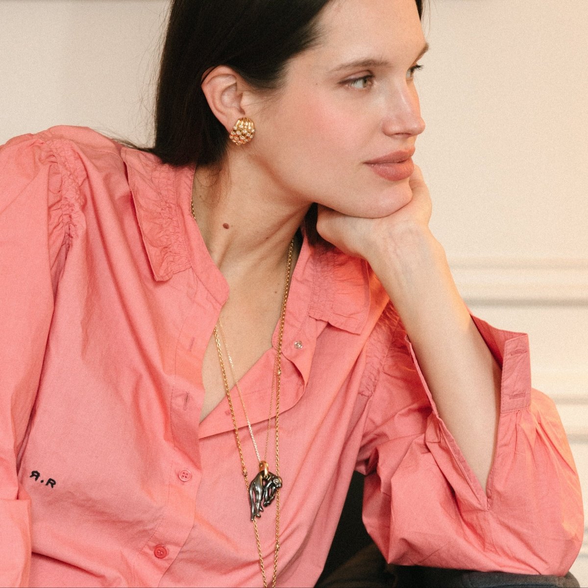 Pendentif CARTIER "Panthère Molle" en or jaune et silvernium - Castafiore