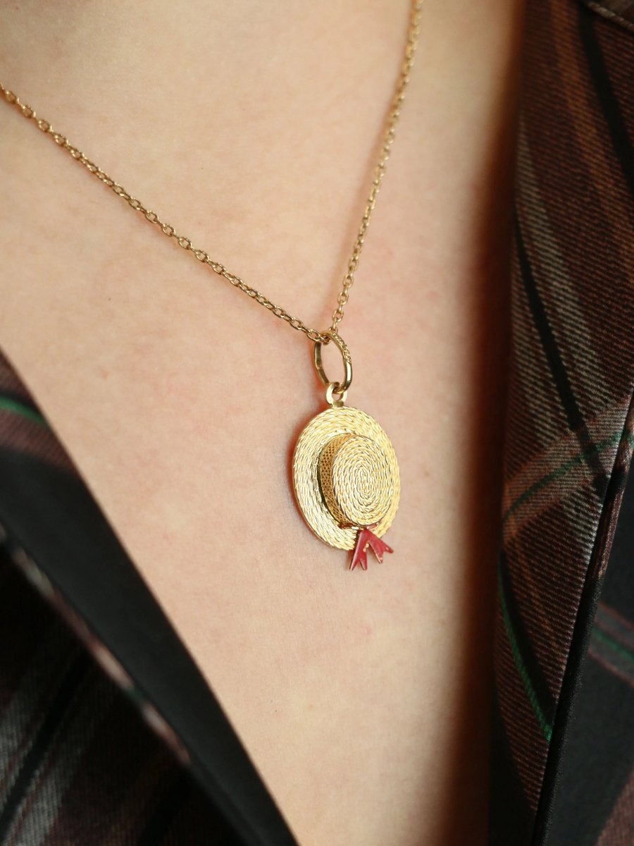 Pendentif charms vintage chapeau or jaune email rouge - Castafiore