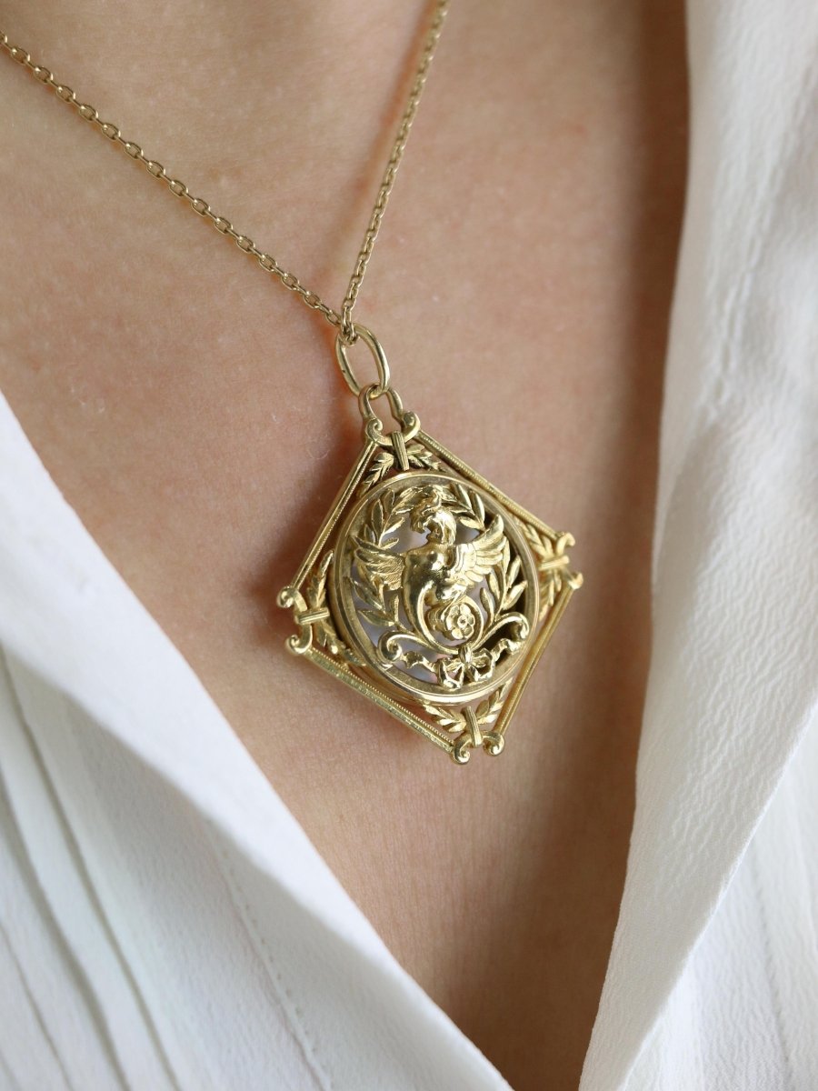 Pendentif Chimère Art Nouveau or jaune nacre - Castafiore