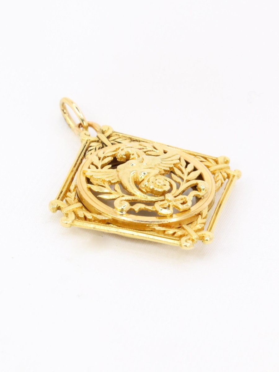 Pendentif Chimère Art Nouveau or jaune nacre - Castafiore