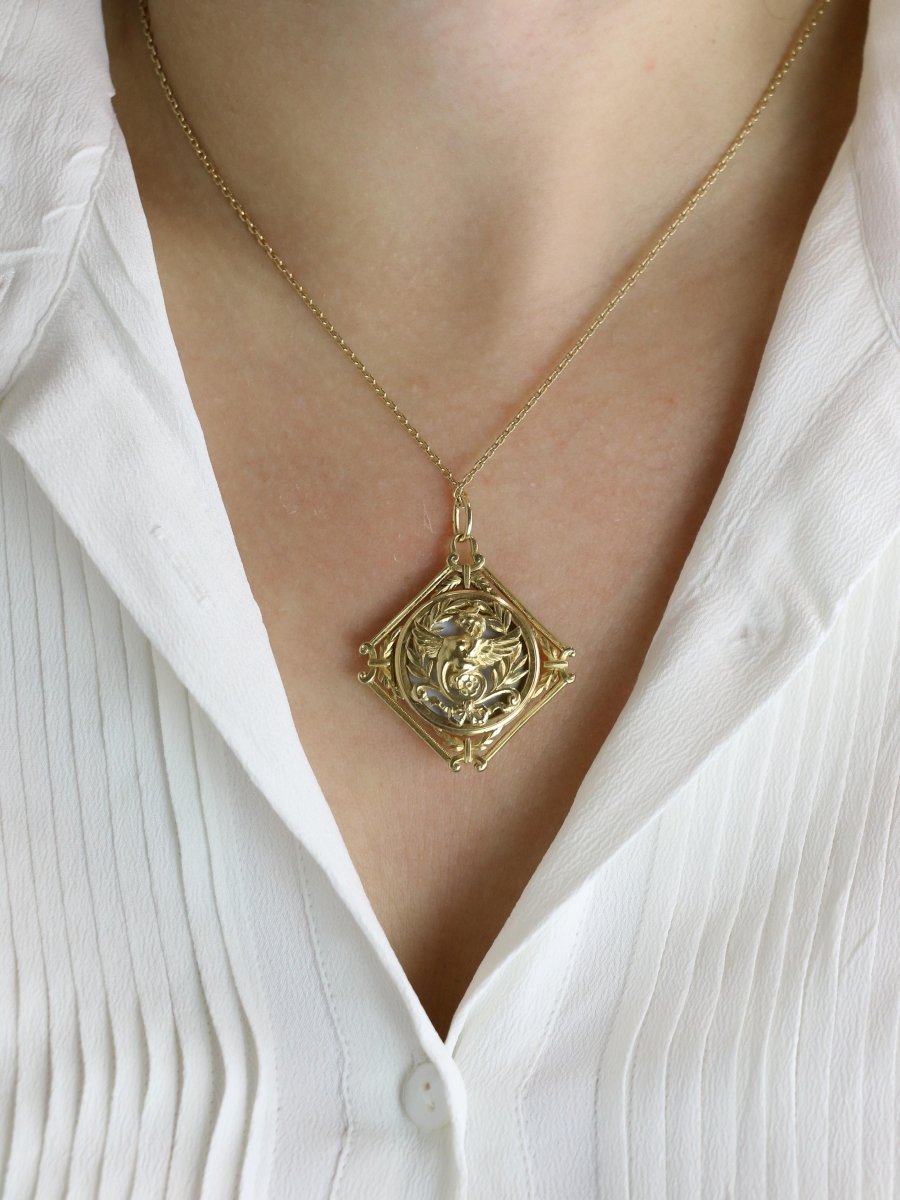 Pendentif Chimère Art Nouveau or jaune nacre - Castafiore