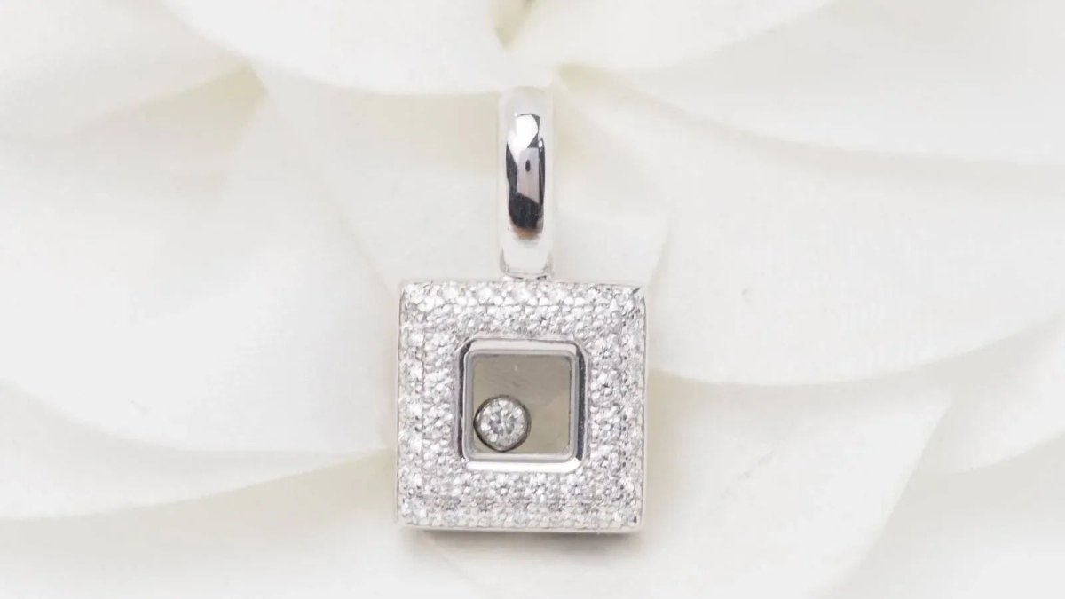 Pendentif Chopard Happy Diamonds en or blanc et diamants - Castafiore