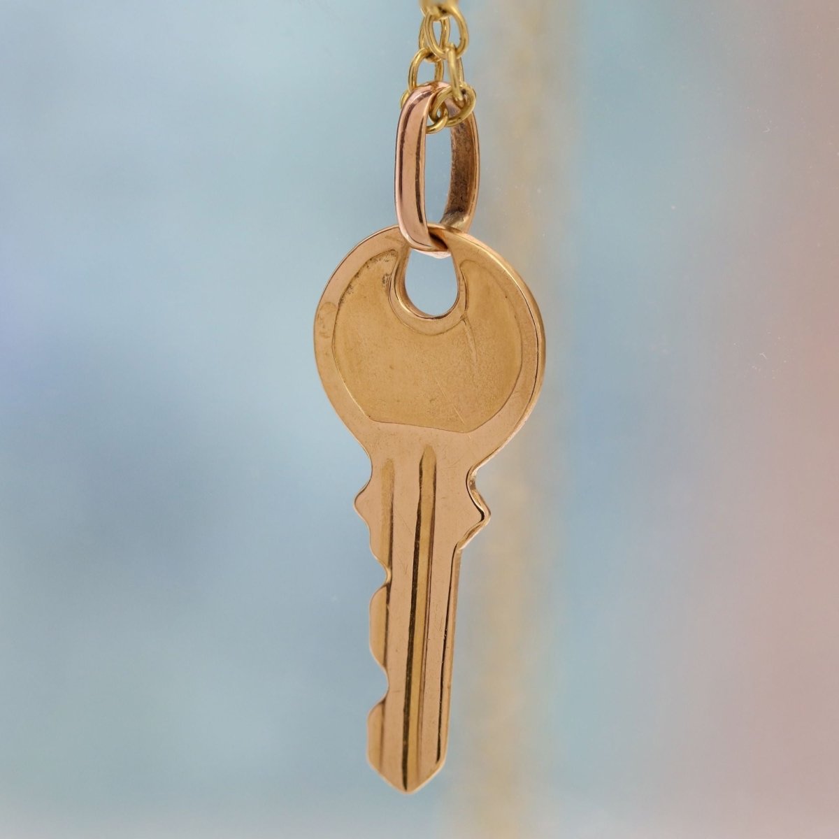 Key charm pendant yellow gold