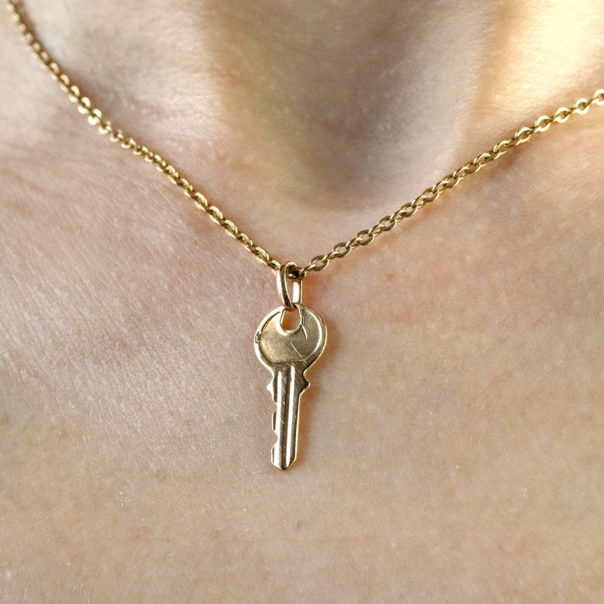 Key charm pendant yellow gold