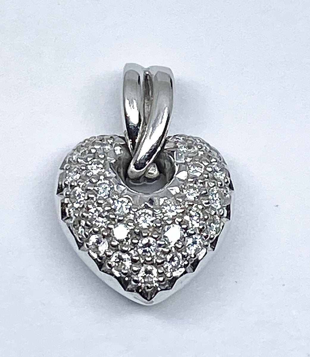 Pendentif cœur en or blanc 18 carats serti de 29 diamants - Castafiore