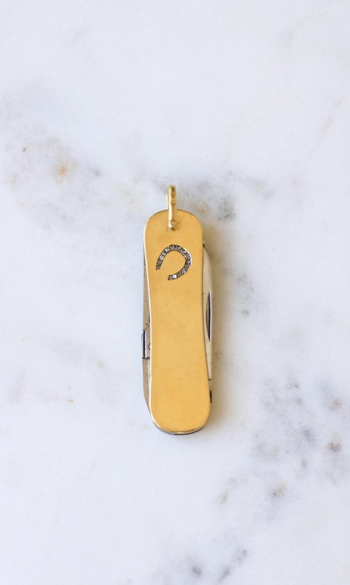 Pendentif Couteau Suisse Fer à Cheval Diamant sur Or Jaune JA Henckels - Castafiore