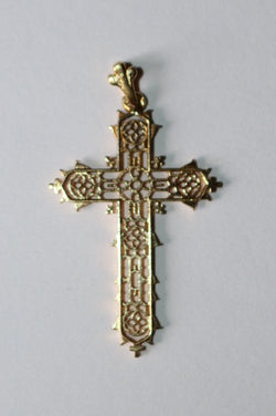 Pendentif croix ajourée en or jaune - Castafiore